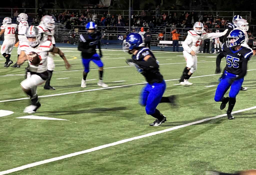 Palisades Football Dominates Huntington Park 48-0 | Circling The News